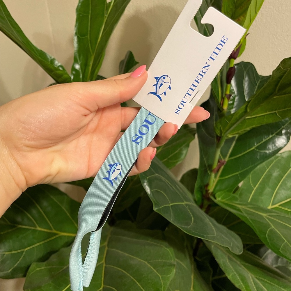 Southern Tide Sunglasses Leash